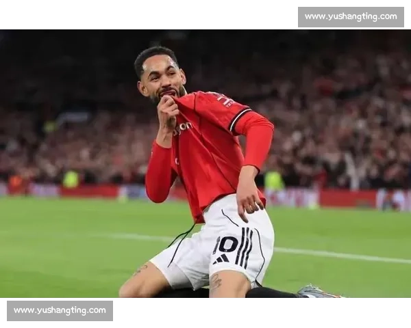 英超冰火夜：曼联 4-2 逆转惊魂，利物浦 3-2 遭四连败